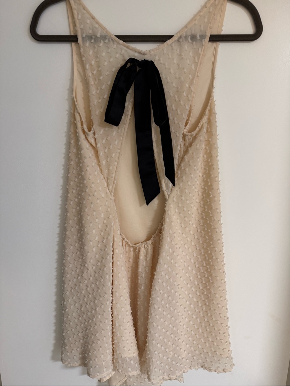 DV Dolce Vita Cream Textured Open Back Shift Dress | Small - Picture 4 of 7